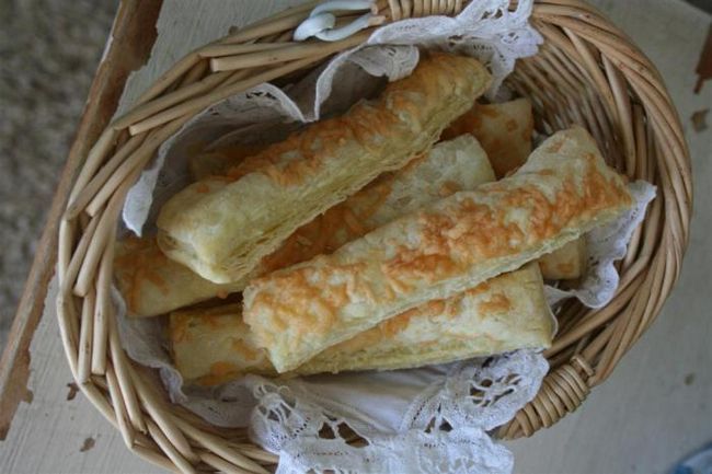 Как приготовить сырные палочки