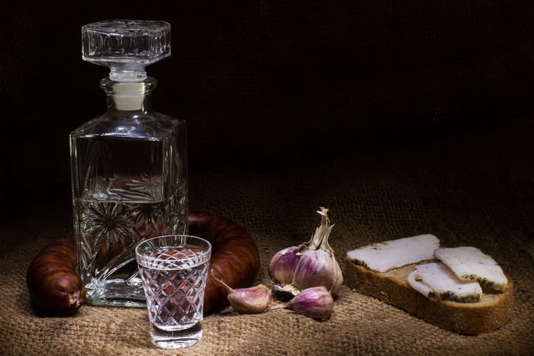 Готовим самогон из ржаной и пшеничной муки