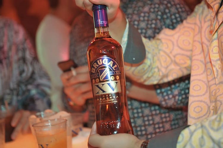 Ром Brugal XV 0.7 л