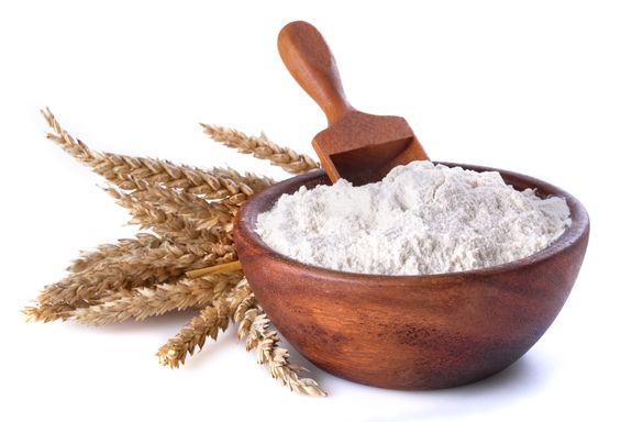 пшеничная мука и колоски